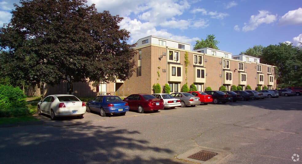 Primary Photo - 140 Silver Ln