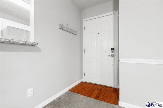 Building Photo - 529 3rd Loop Rd