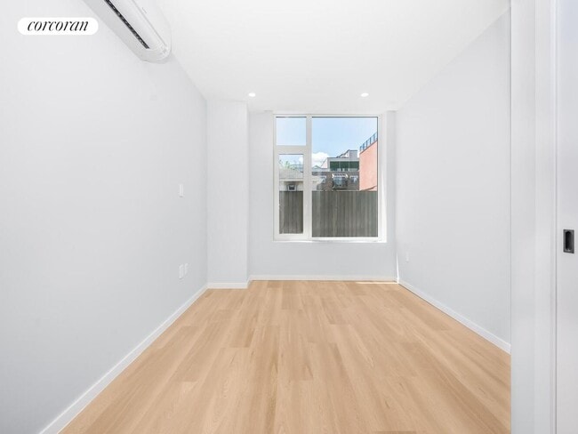 Foto del edificio - 1054 41st St