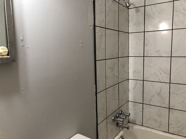 Foto del edificio - 260 Park Ridge Dr