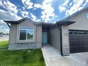 Building Photo - 5974 Pinnacle Pl