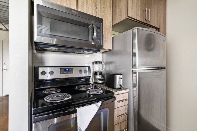 Foto del edificio - Midtown Studio for $1,120 – Walkable & Stylish