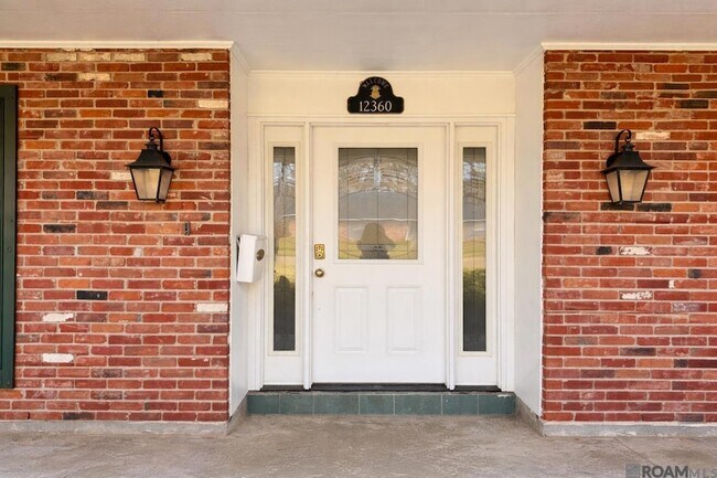 Foto del edificio - 12360 Warwick Ave