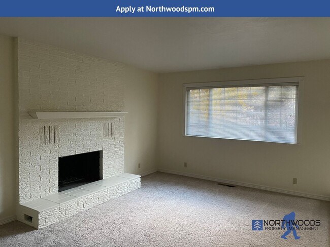 Building Photo - 518 Girard Cir
