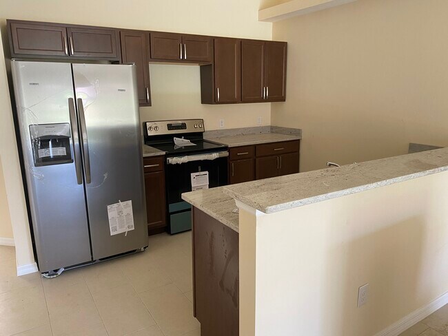 Foto del edificio - 3025 Chiquita Blvd S