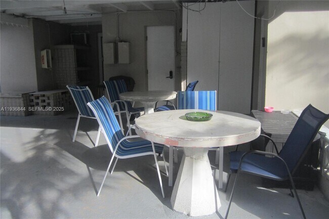 Foto del edificio - 2019 Fletcher St