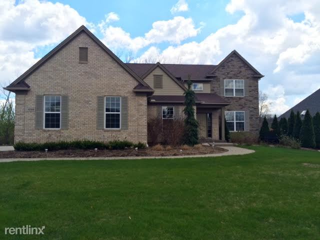 Foto principal - 4584 Oakhurst Ridge Rd