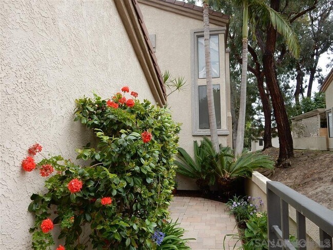 Foto del edificio - 3631 Fallon Cir