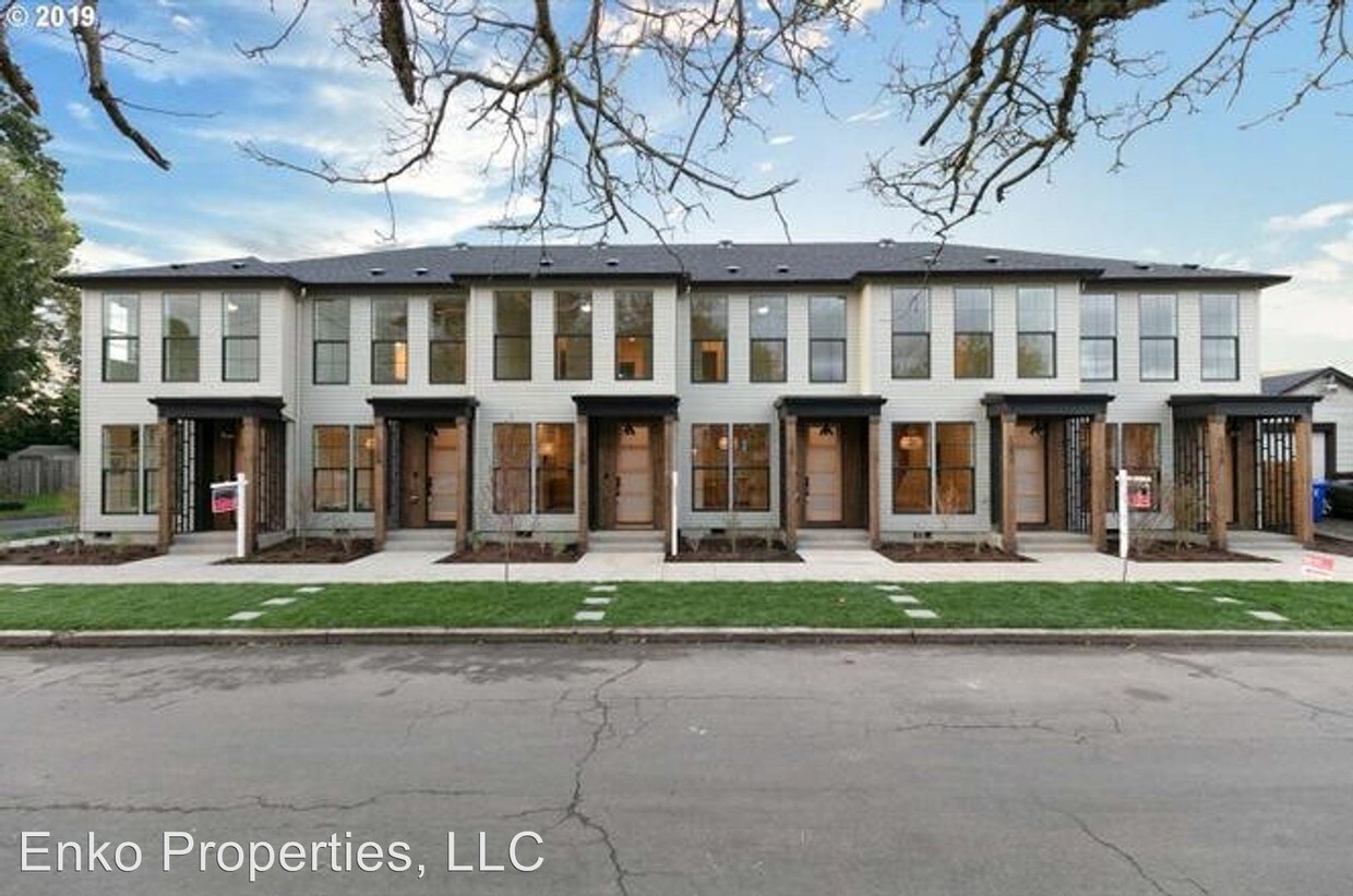 Foto principal - 1250-1290 N Blandena St