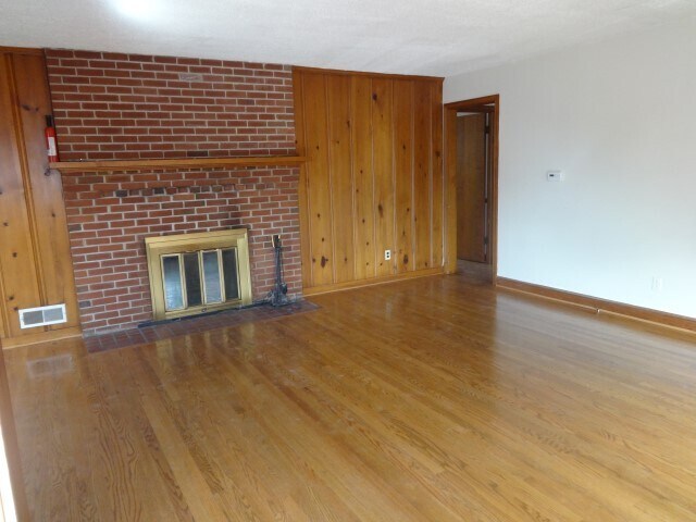 Foto del edificio - NICE  3BR RAMBLER CLOSE TO NIH