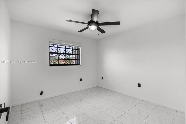 Foto del edificio - 9940 SW 136th Ct