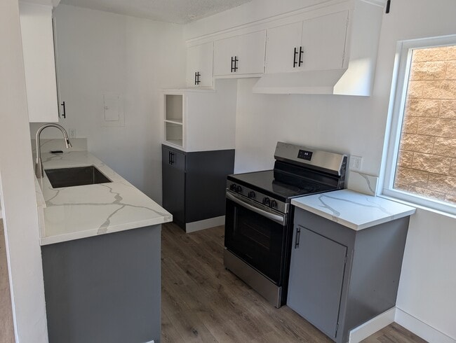 Foto del edificio - Oasis Apartments