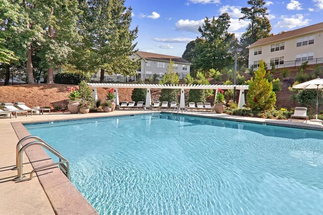 Resort- Style Swimming Pool with sun shelf - Caveness Farms