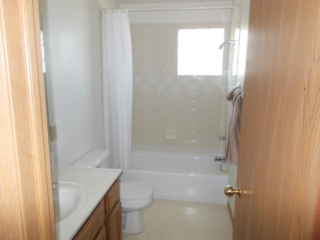 Baño principal - 2015 Sterling Ct
