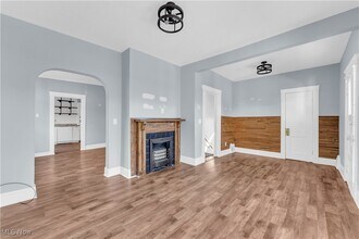 Building Photo - 1289 W 115th St