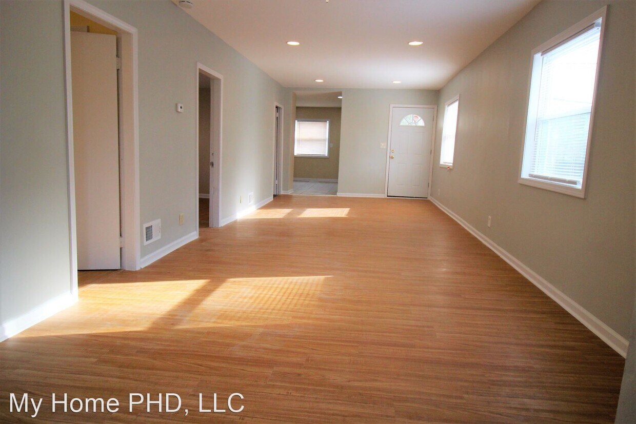 Primary Photo - 2840 N 5th St