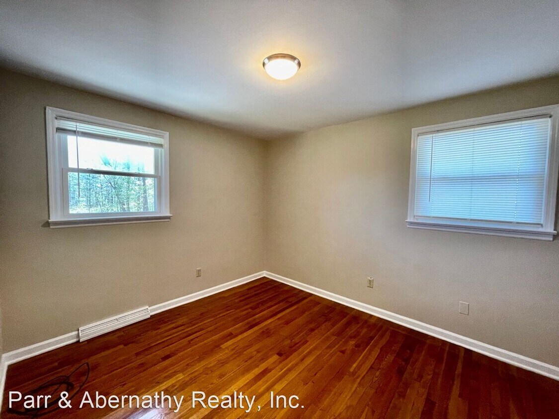 Primary Photo - 2 br, 1 bath House - 1004 S. Park Drive