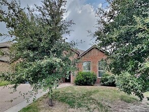 Building Photo - 405 Bentley Dr