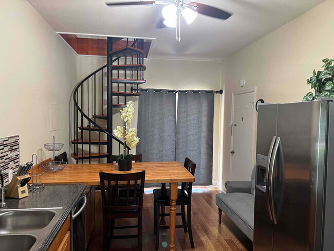 Foto del edificio - 14014 Summer Ash Ln