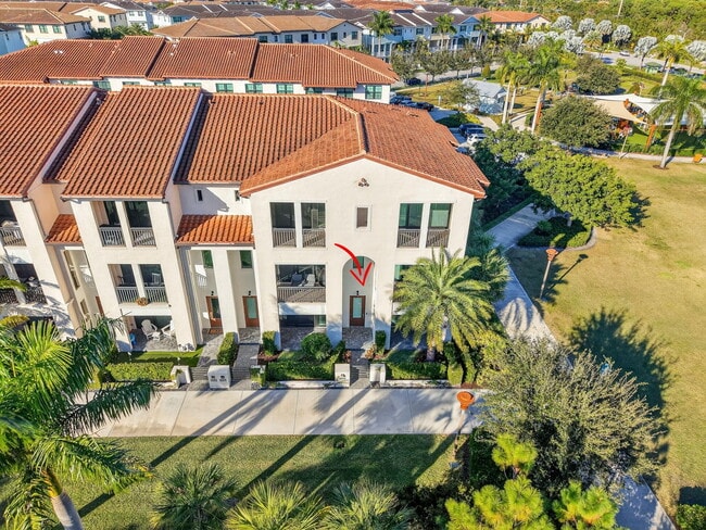 Foto del edificio - 12510 Gross Pointe Dr