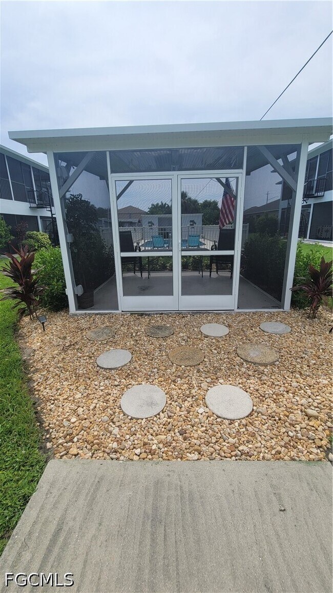 Building Photo - 1202 Cape Coral Pkwy W