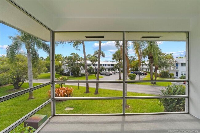 Foto del edificio - 2929 SE Ocean Blvd