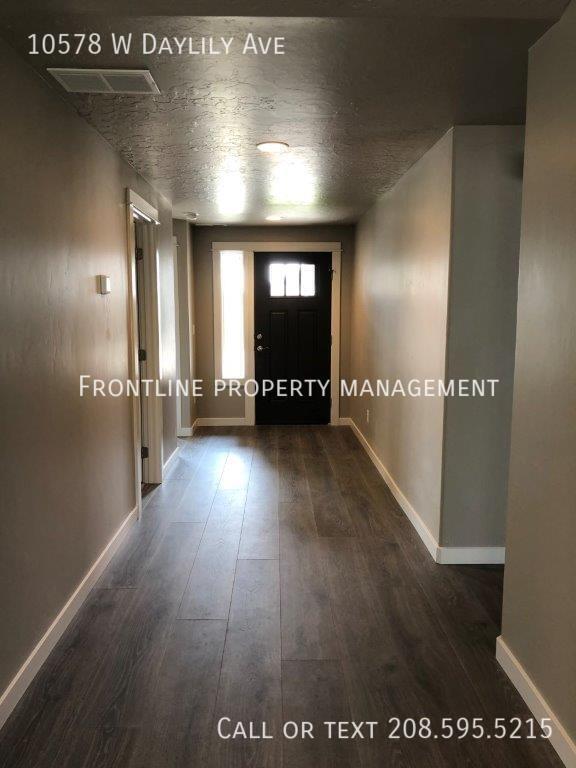 Foto del edificio - 10578 W Daylily Ave