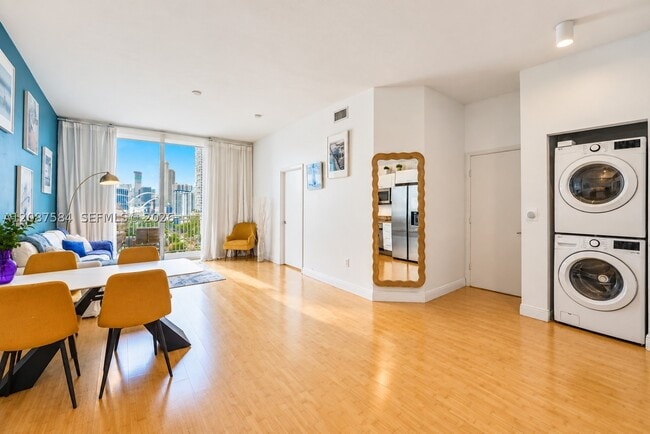 Building Photo - 2275 Biscayne Blvd