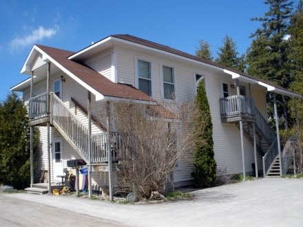 Building Photo - 99 Grondin St
