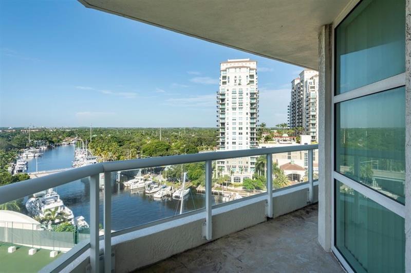 Foto principal - 401 SW 4th Ave
