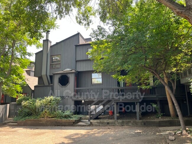 Foto del edificio - 2155 S Walnut St