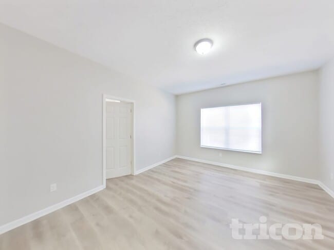 Building Photo - 4714 Angelica Dr