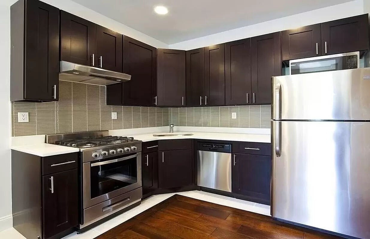 Foto principal - 167 Waverly Avenue