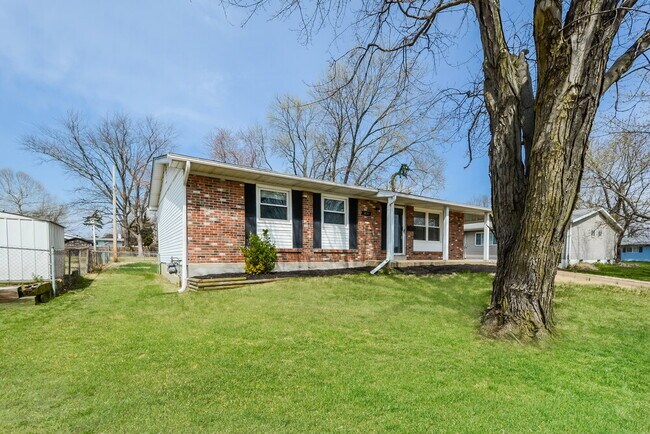 Building Photo - 760 Hazelvalley Dr