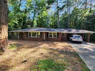 Building Photo - 2294 Clairmont Rd