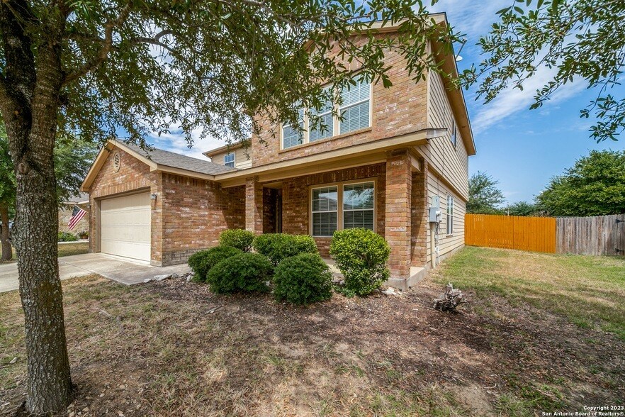 Foto principal - 3624 Cherokee Winds