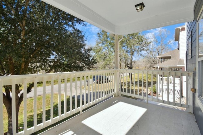 Building Photo - 3110 Glastonbury Dr