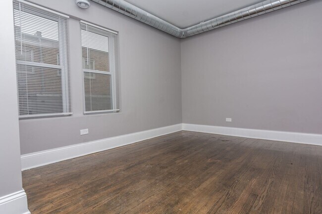 Foto del edificio - 7519 S Yale Ave