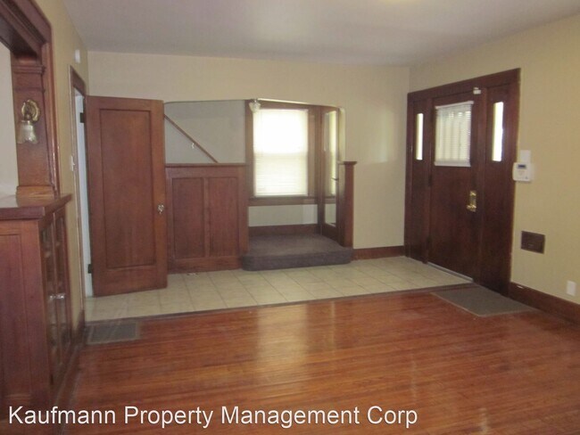 Building Photo - 3 br, 1.5 bath House - 3009 Hanna Street