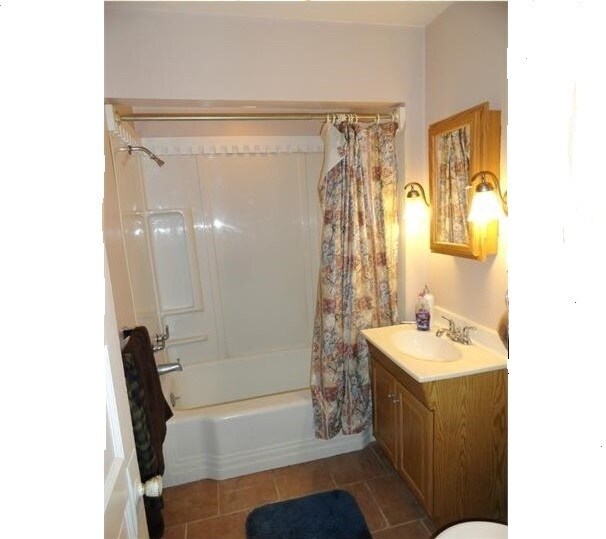 1400 Beechview Ave Unit 2nd Floor, Pittsburgh, PA 15216 Apartment for Rent in Pittsburgh, PA