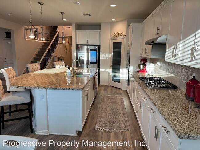 Building Photo - 4 br, 4 bath House - 3064 Via Segovia