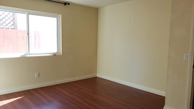 Building Photo - Charming Sorrento Mesa Home