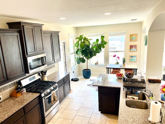 Building Photo - 3601 Lunet Ring Way