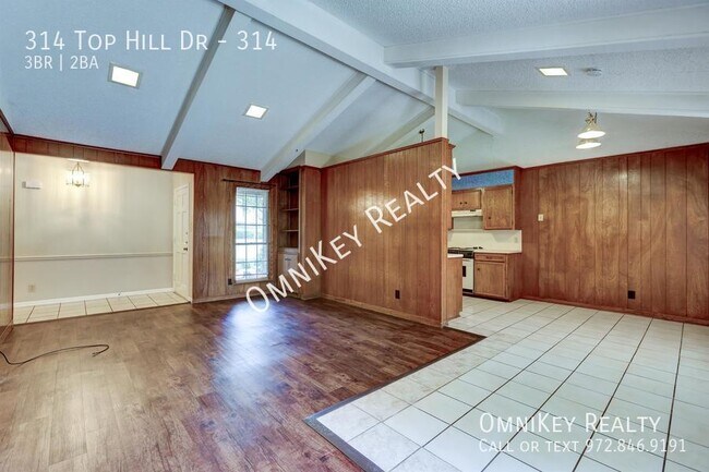 Building Photo - 314 Top Hill Dr