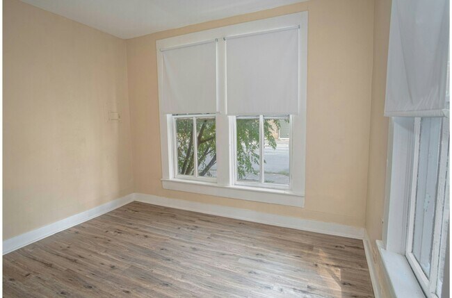 Foto del edificio - 111 S Olive St