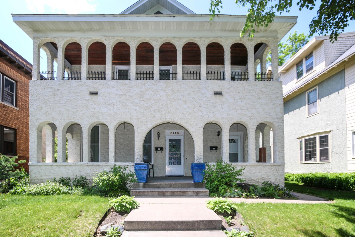 Primary Photo - 3116 Humboldt Ave S