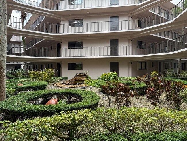 Foto del edificio - 8730 SW 133rd Ave