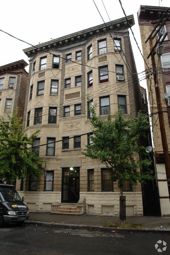 Foto del edificio - 21 Lawrence St