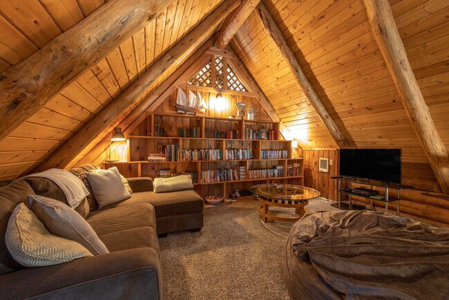 Foto del edificio - 371 Rowland Rd