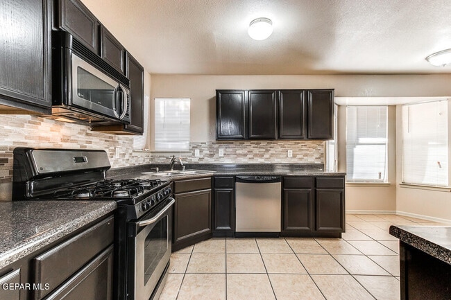 Foto del edificio - 10929 Northview Dr